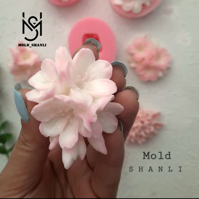 قالب سیلیکونی شکوفه سه گل برای شمع سازی و رزین