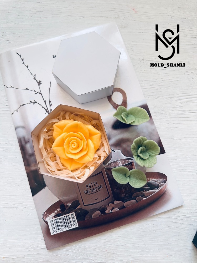 قالب سیلیکونی گل رزالین برای شمع سازی و رزین