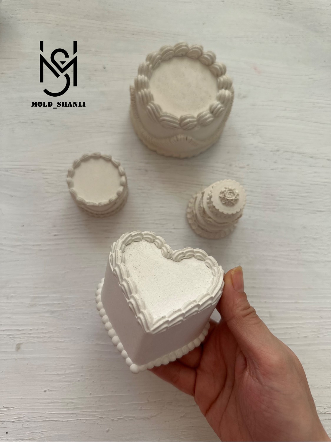 قالب سیلیکونی کیک قلبی ۸ سانت برای شمع سازی و رزین