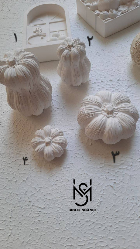 قالب سیلیکونی کدو شیاردار برای شمع سازی و رزین
